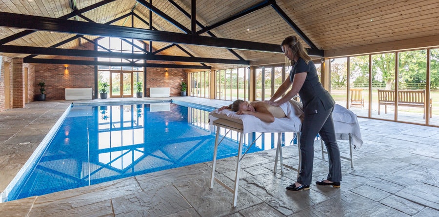 How can commercial photography boost your brand online?